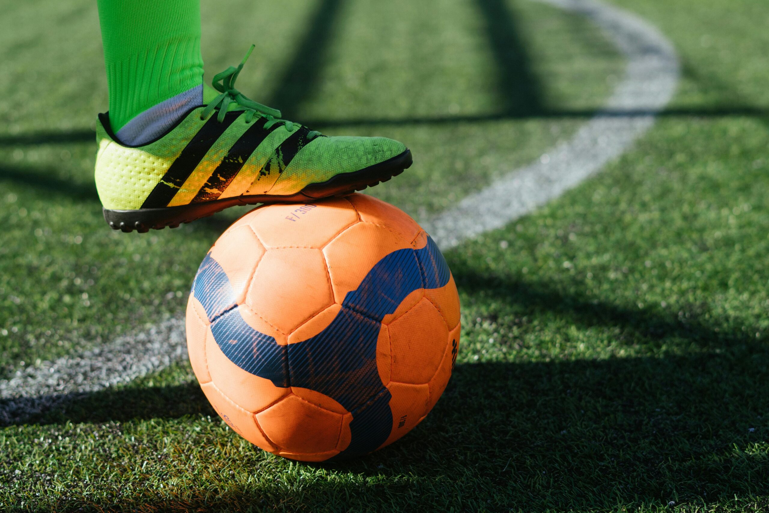 sportowe koszulki z nadrukiem